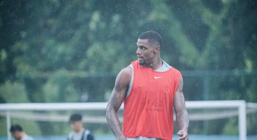 深圳天气：大雨 训练状态：继续✅