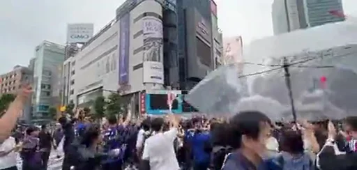 动态:4换1交易方案曝光,格林盛赞库里,波尔津吉斯续约在即