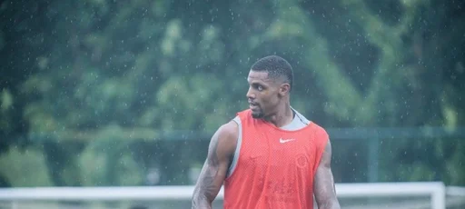深圳天气：大雨 训练状态：继续✅