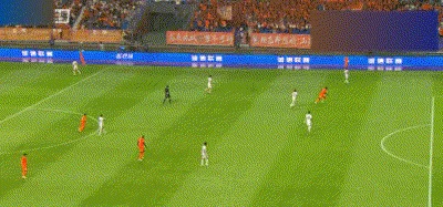 半场战罢海港2-0领先玉昆 魏震岳鑫建功梅伦多助攻 两队各一球无效